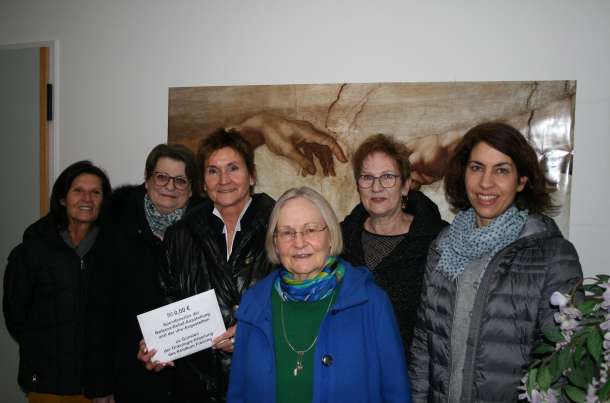 Spendenübergabe VHS Freising an Klinikum Freising