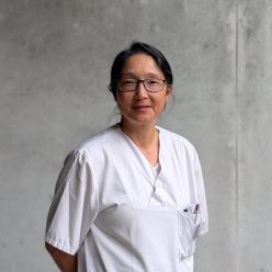 Dr. Eva Tan | Leitende Oberärztin
