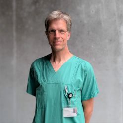 Dr. Nikolaus Lukas | Leitender Oberarzt