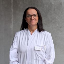 Dr. Schiraz Nebbo-Huber | Oberärztin