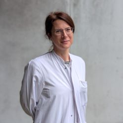 Dr. Margit Bauer | Oberärztin