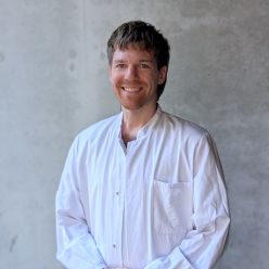 Dr. Tobias Ranner | Facharzt für Innere Medizin, Weiterbildungsassistent Hämatologie und Onkologie
